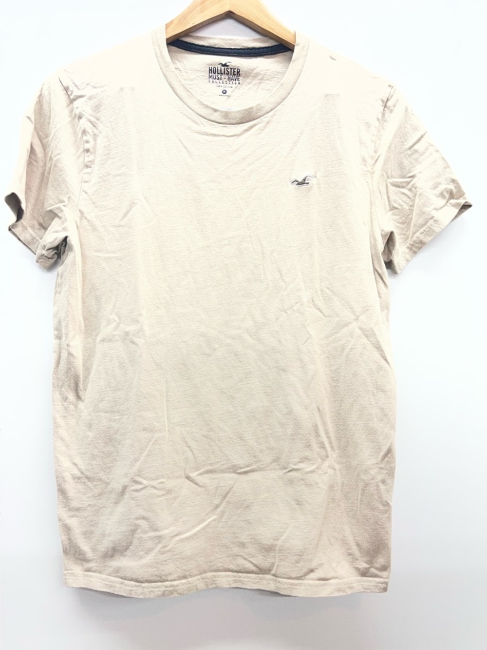 Hollister Men's Crewneck Tee in Light Taupe